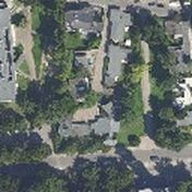 128 m aerial training tile at 52.51593, 13.34183