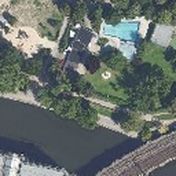 128 m aerial training tile at 52.52243, 13.3963